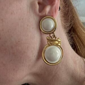 Vintage Gold & Cream Clip-On Statement Earrings – Bold Round Drop Design
